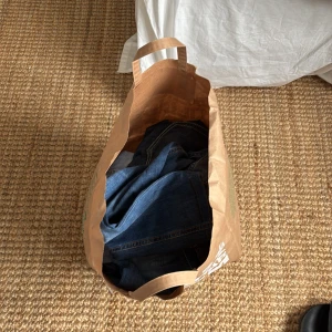 5x dondup jeans bulk  - Säljer 5 dondup i bulk gör resell