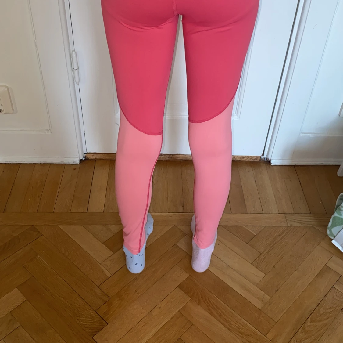 Tvåfärgade träningstights från SOC - 2