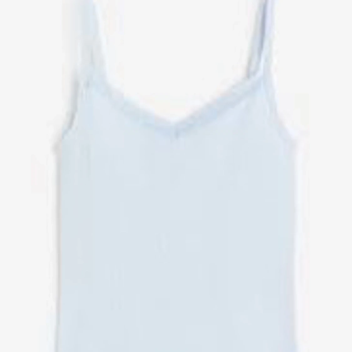 Ljusblå ribbad linnetopp med spets