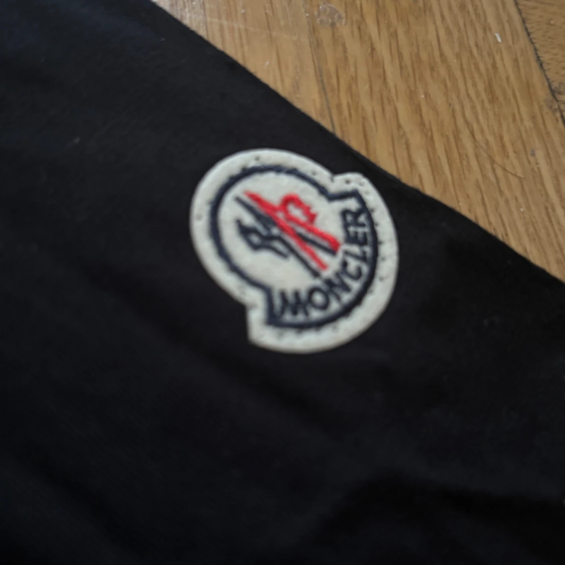 Svart t-shirt från Moncler - 3