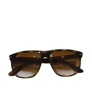 Leopard Ray-Ban boyfriend (äkta)  - Snygga leopard solglasögon från Ray-Ban boyfriend( äkta), postar samma dag som köp 