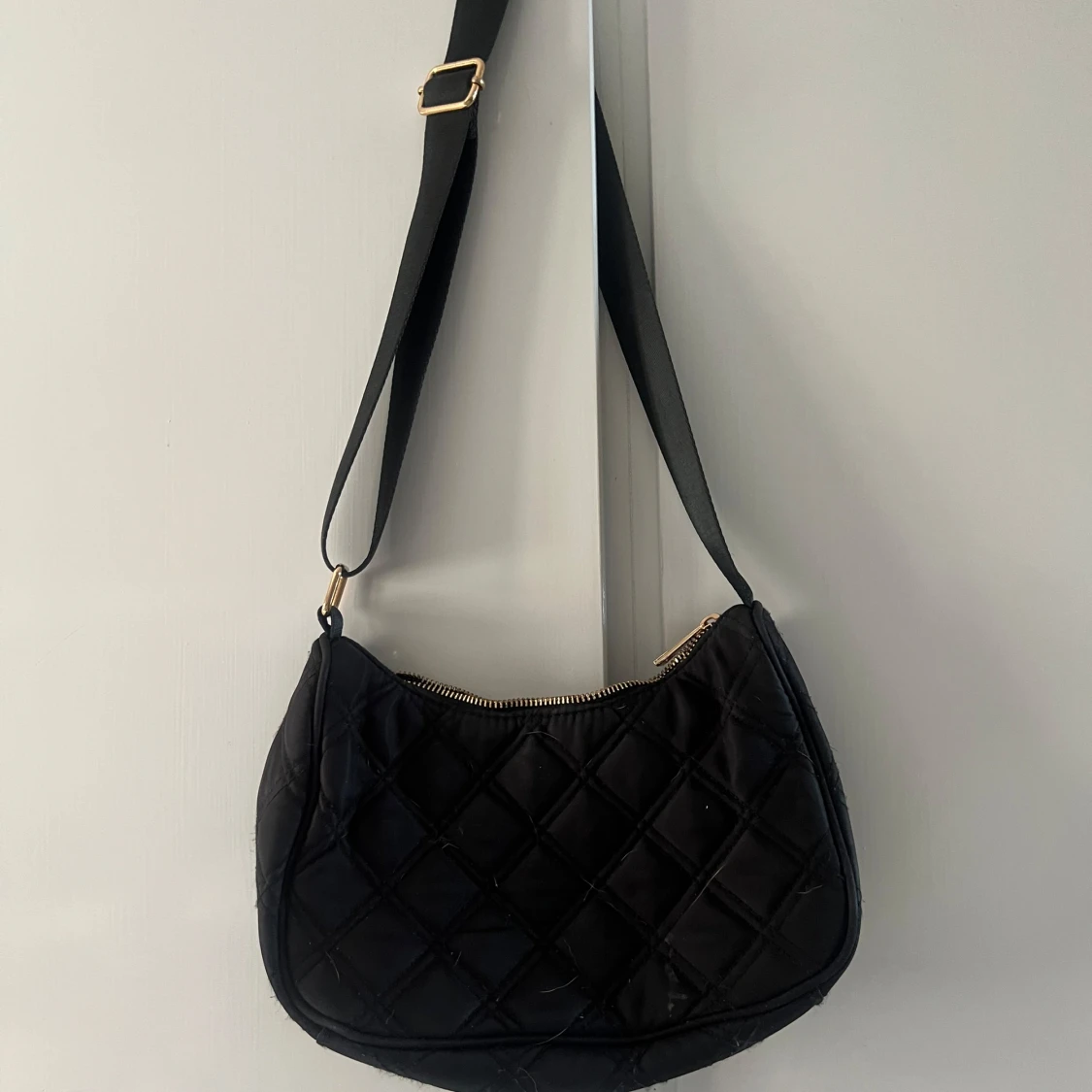 Svart axelväska - 1