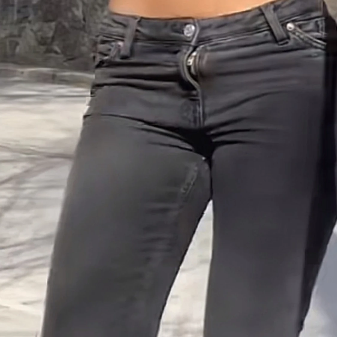 Svarta jeans med rak passform - 2