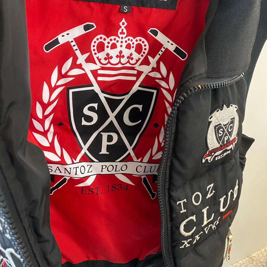 Svart dunväst från Santoz Polo Club - 2