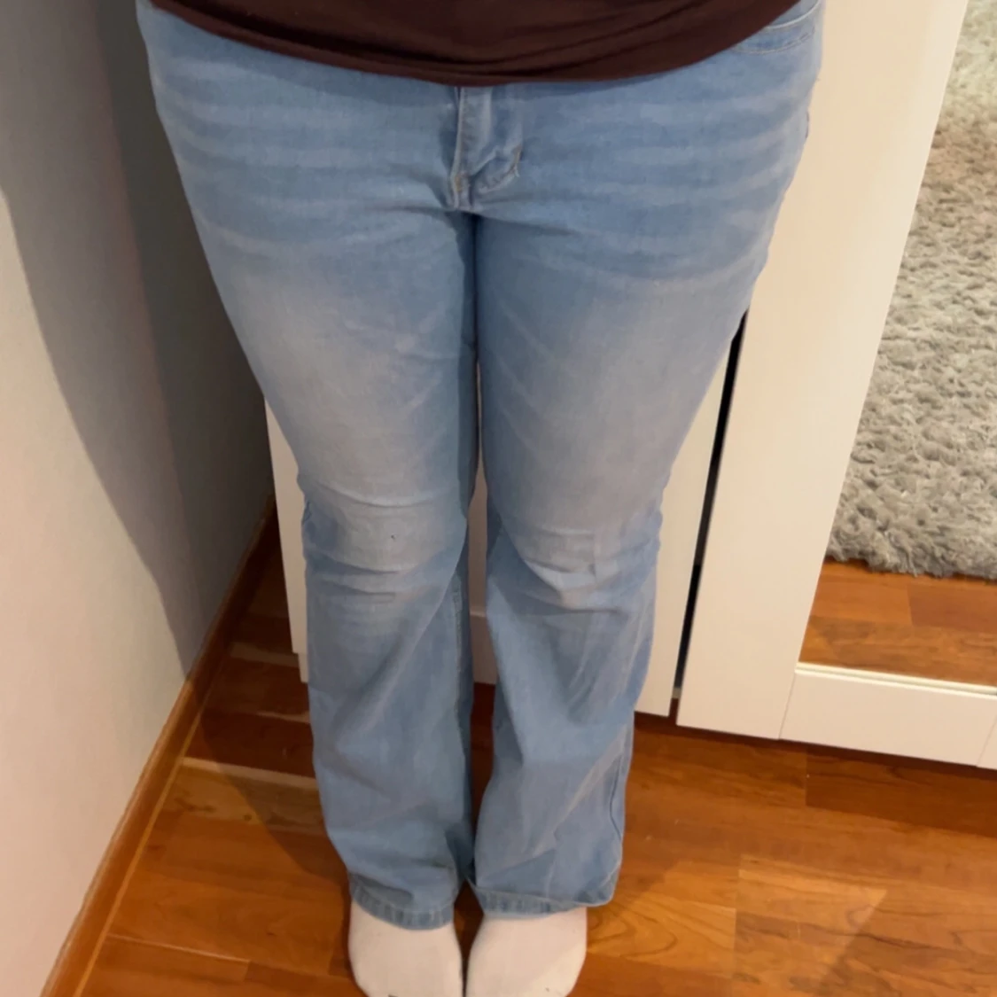 Ljusblå jeansbyxor - 2