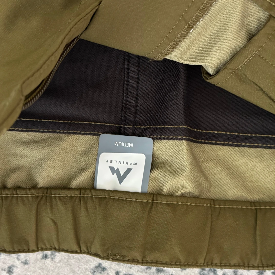 Olivgröna byxor från McKinley - 1