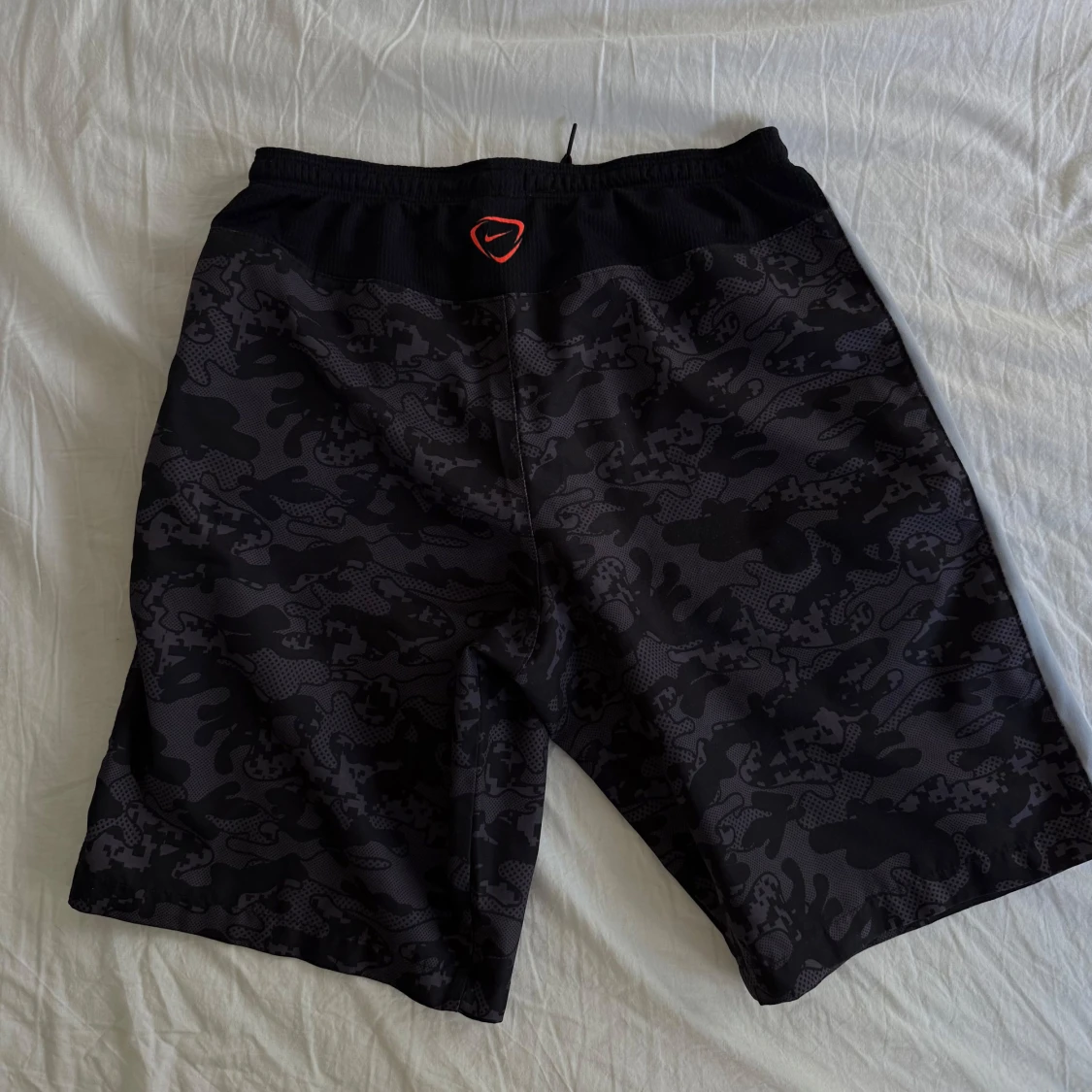 Svarta camo shorts från Nike - 1