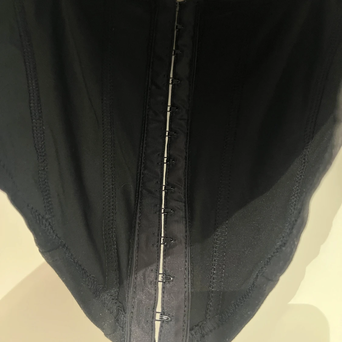 Svart långärmad korsettopp - 2