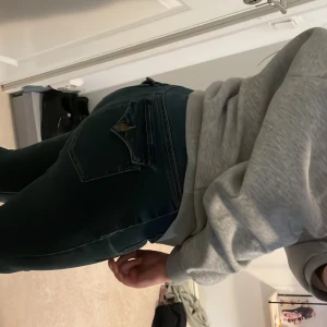 Madlady low waist bootcut jeans  - En liten defekt, se sista bilden 💞