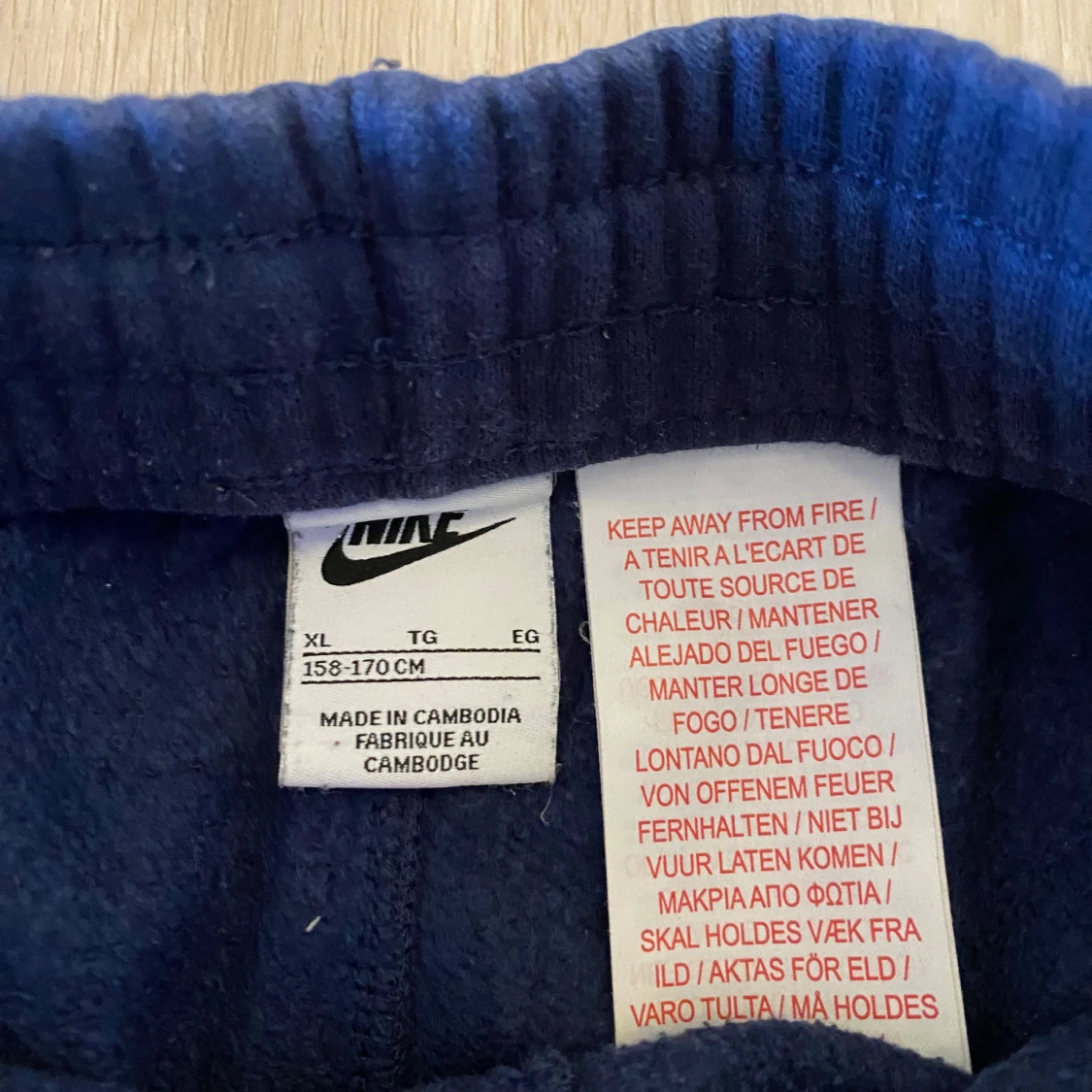 Mörkblå mjukisbyxor från Nike - 2