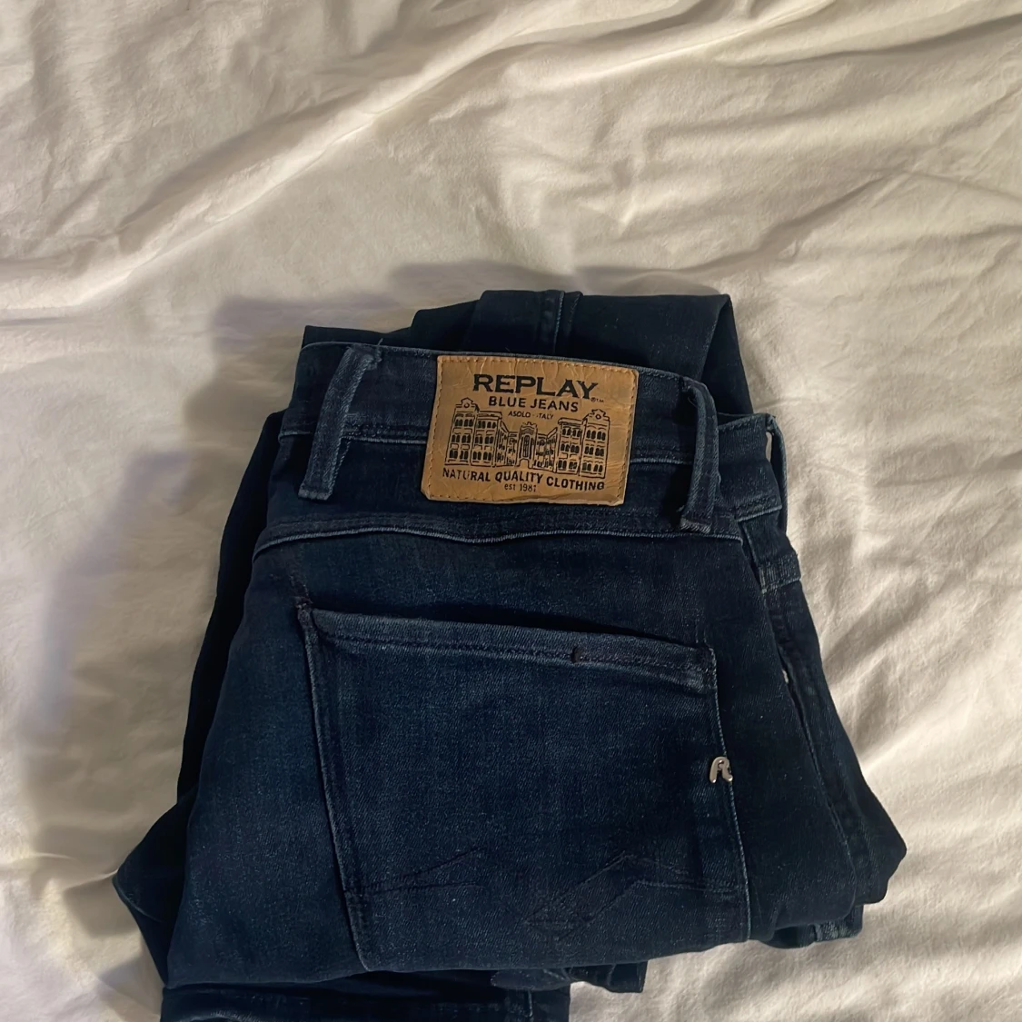 Mörkblå Replay Anbass jeans - 2