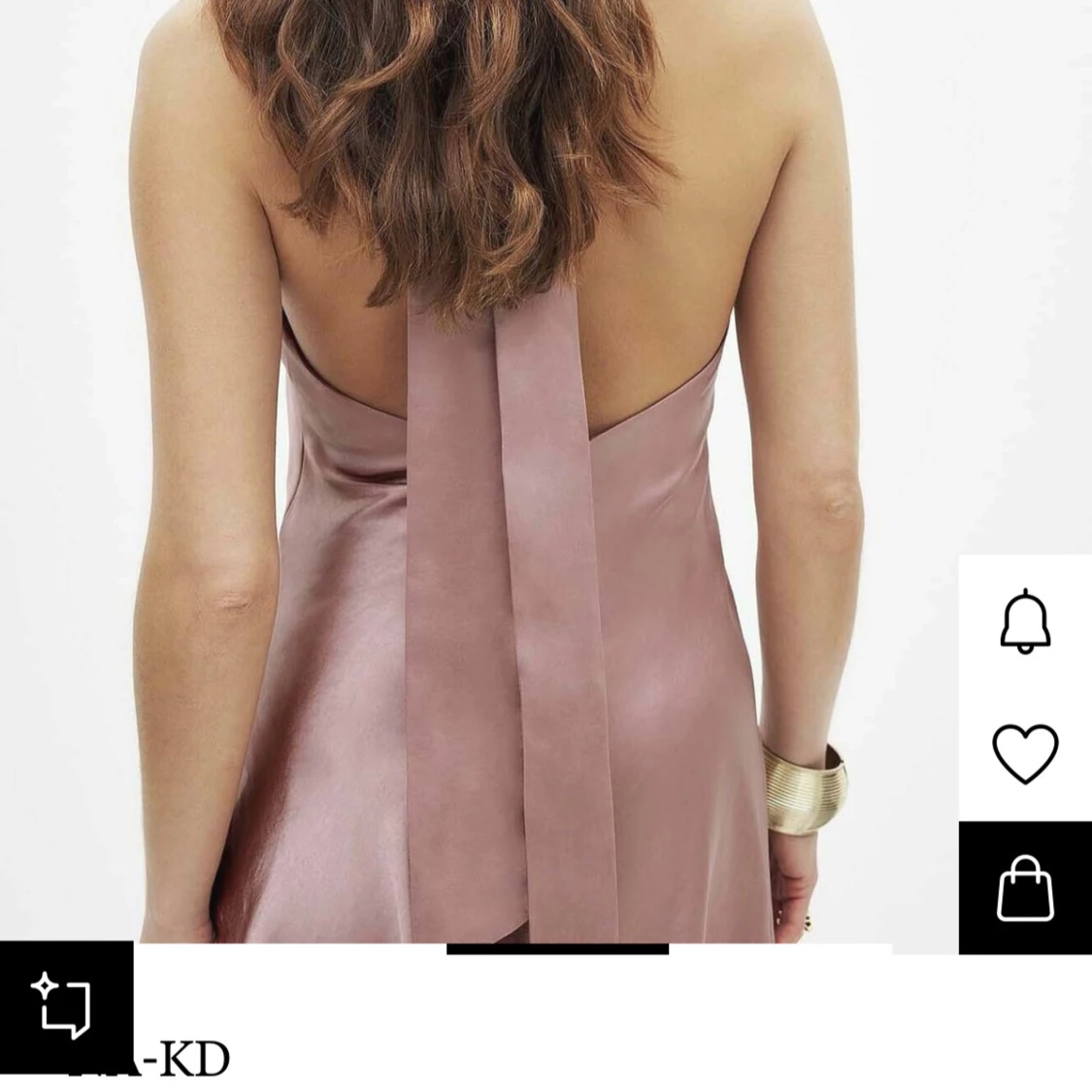 Rosa halterneckklänning i satin - 2