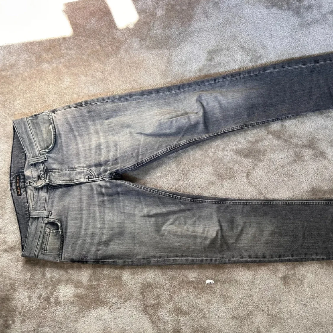 Grå jeans från Nudie Jeans - 1