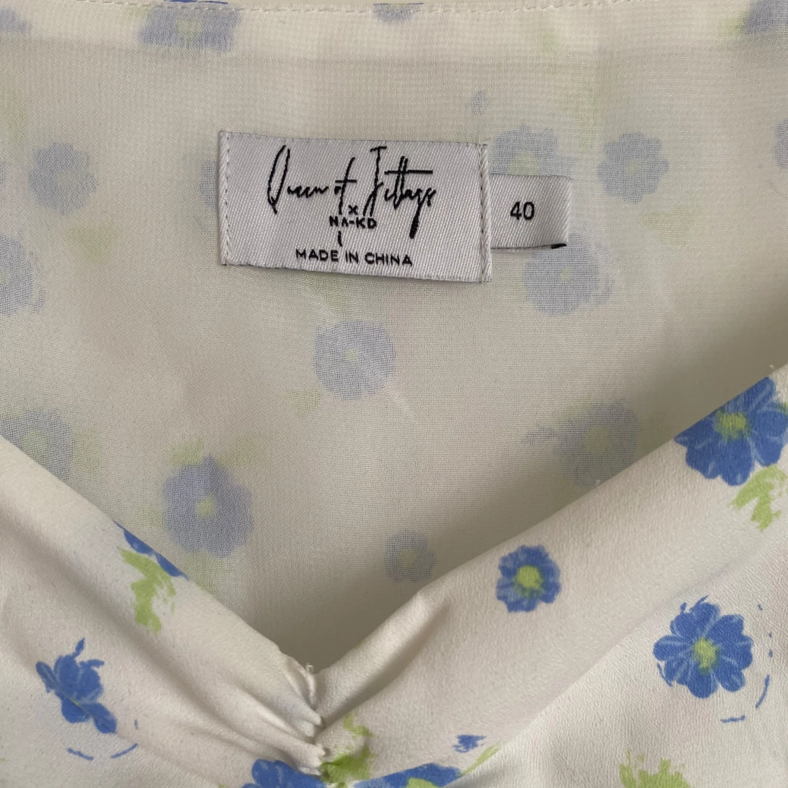 Vit blommig långklänning NA-KD - 3