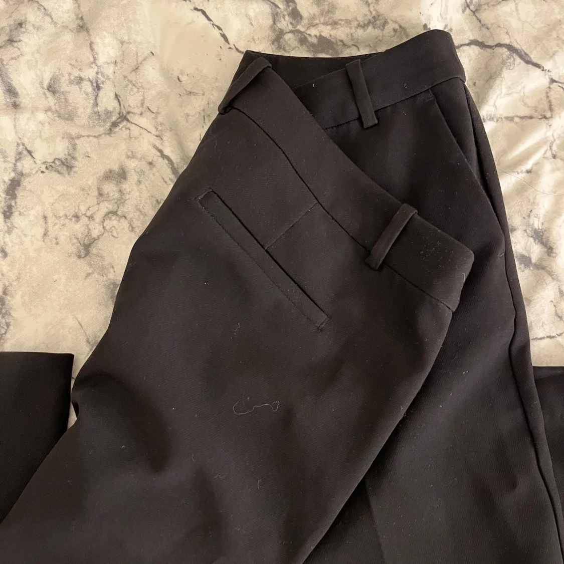 Svarta kostymbyxor från BikBok - 2