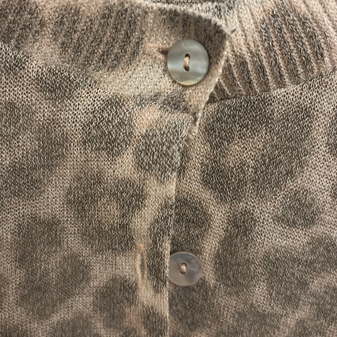Beige leopardmönstrad kofta från Zara - 4