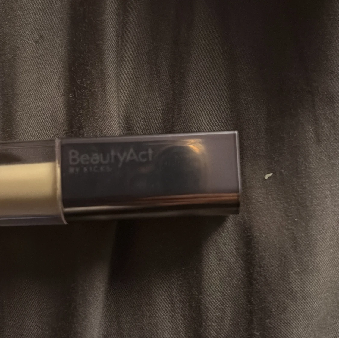 BeautyAct Ready-Set Eyeshadow Primer - 2