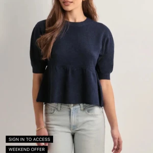 Stickad tröja  - Helt ny, aldrig använd 