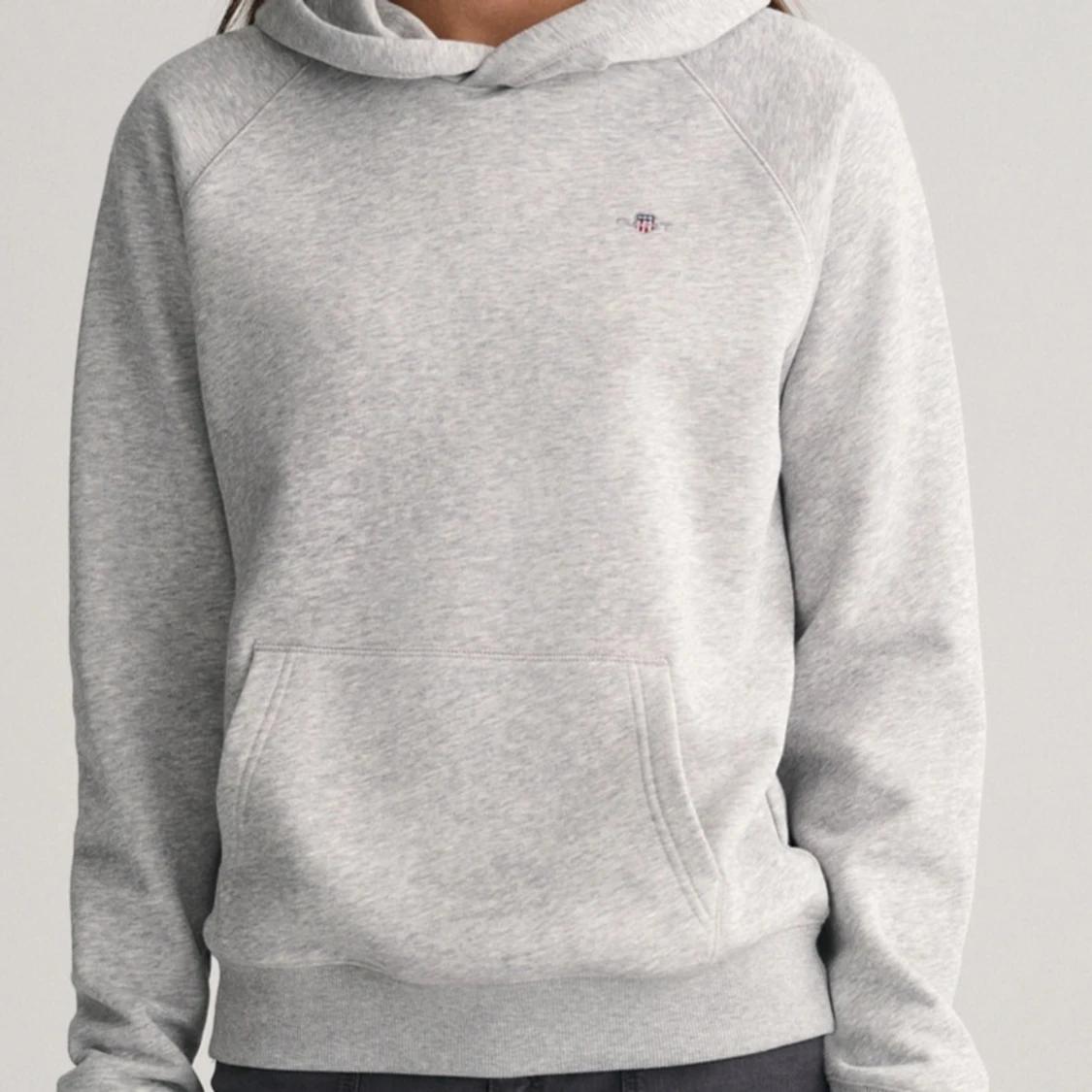 Grå hoodie från GANT