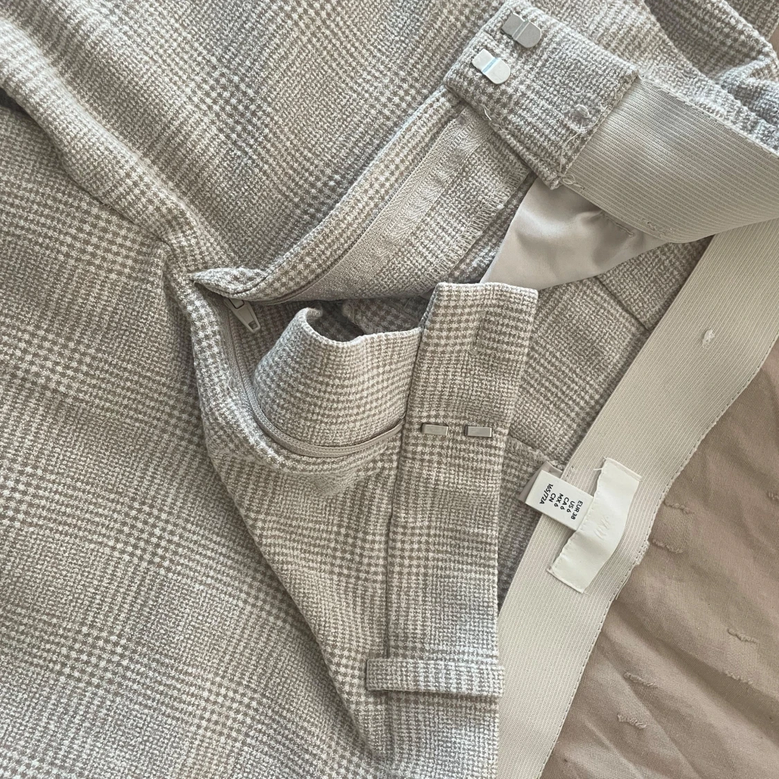 Grå rutig kostymbyxa - 1