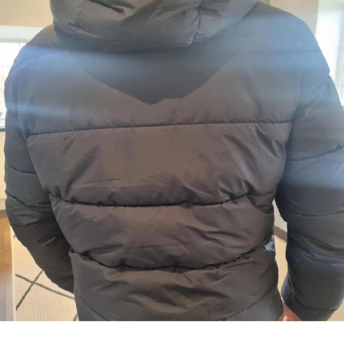 Mörkblå pufferjacka från Superdry - 4