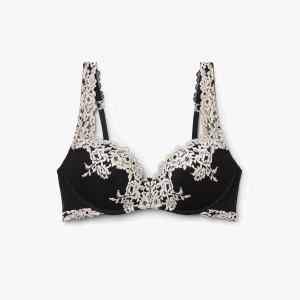 Svart Intimissmi bh - Säljer min vackra Intimissmi bh med spets i färgen svart. Storleken är 75 b. Köpt för 600kr på Zalando. Helt nytt skick. Skriv för fler frågor eller mer bilder💗