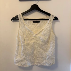  Prêt à Porter top - Bohemian style prêt a porter white top 