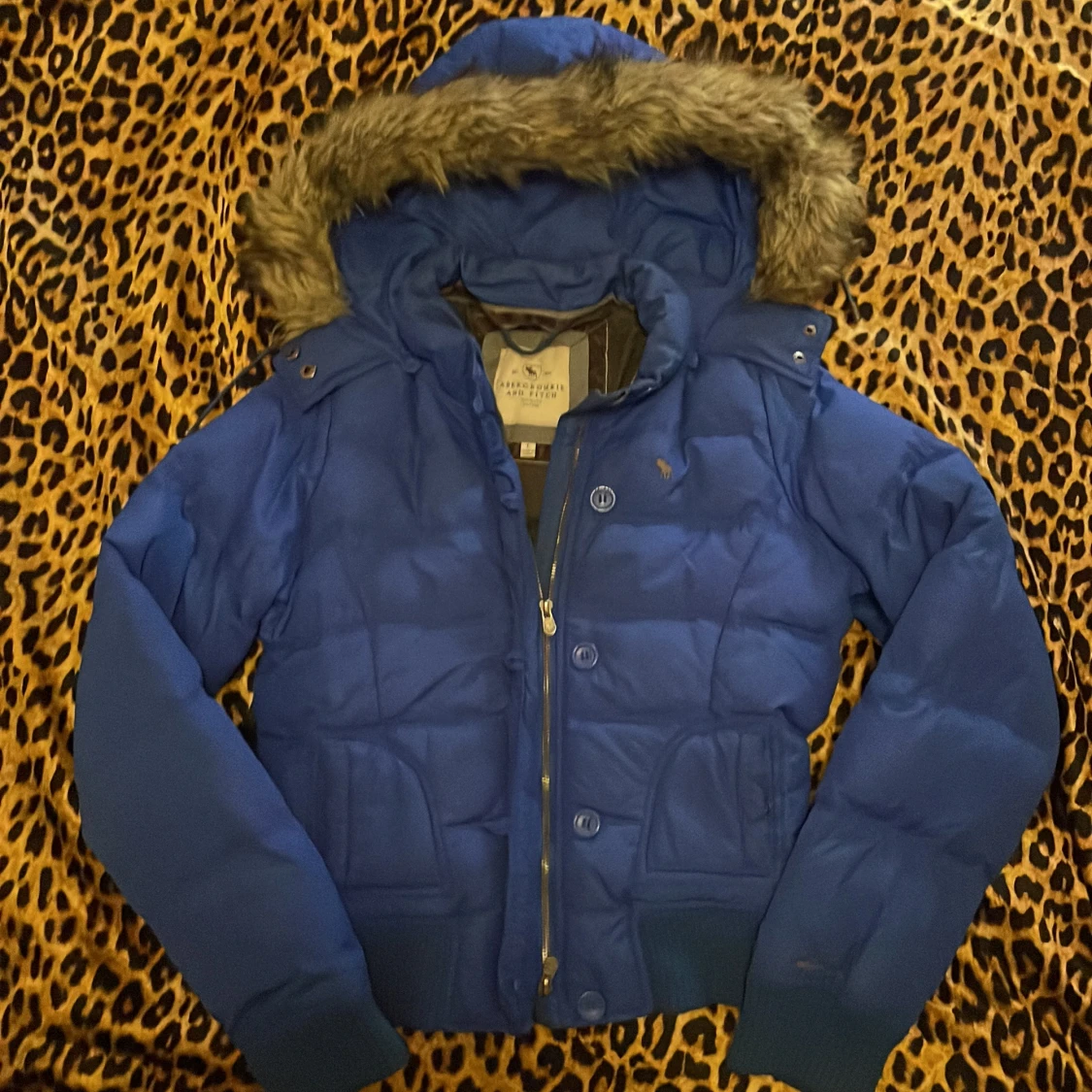 Blå dunjacka från Abercrombie