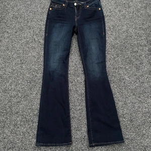 True religion jeans - Helt nya true religion jeans, endast använd en gång. Köpte för 1300kr. Vid snabb affär så kan priset diskuteras.🥰