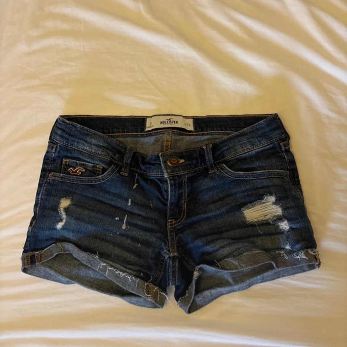 Lågmidjade jeansshorts från Hollister - 2