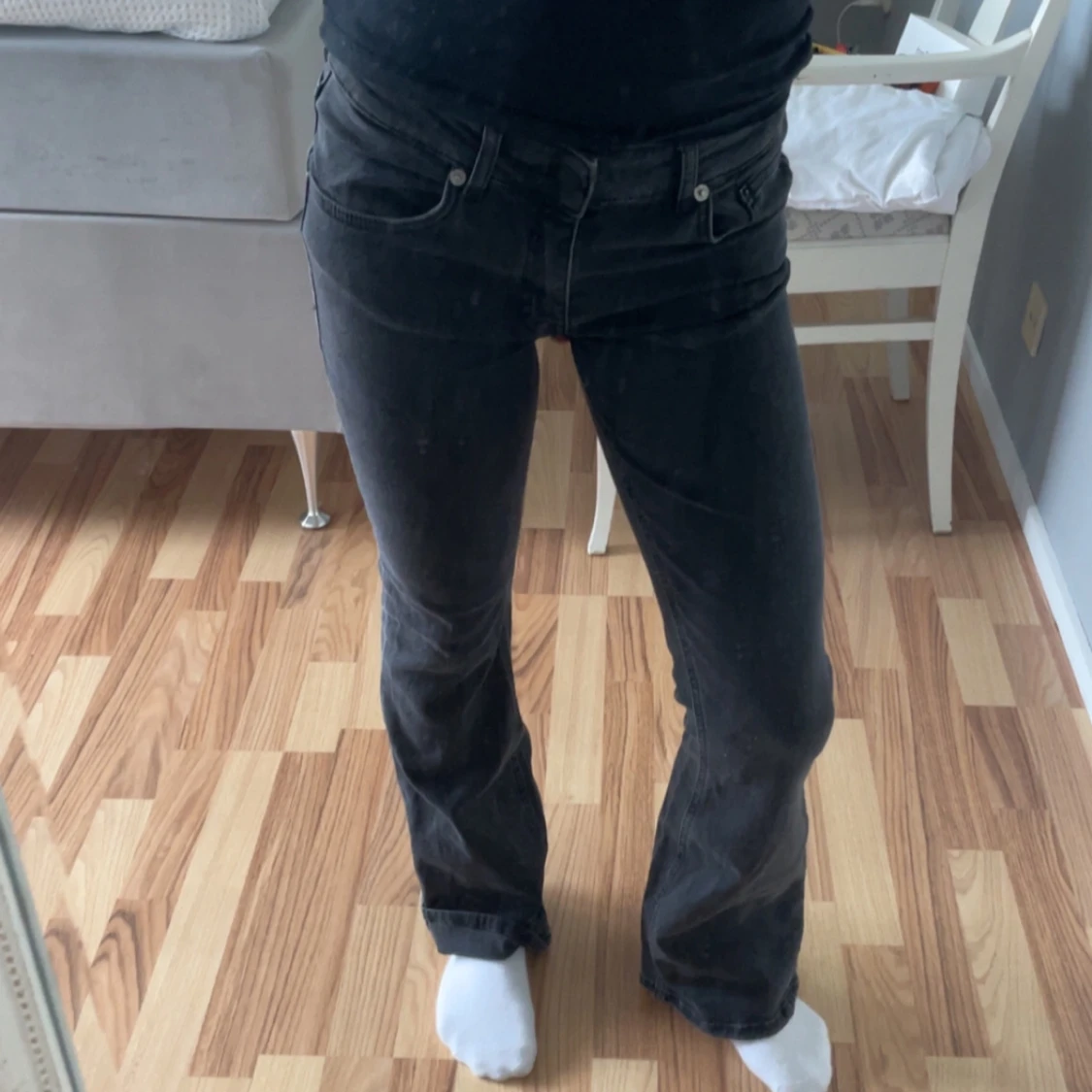 svarta bootcut jeans 🖤 - 1
