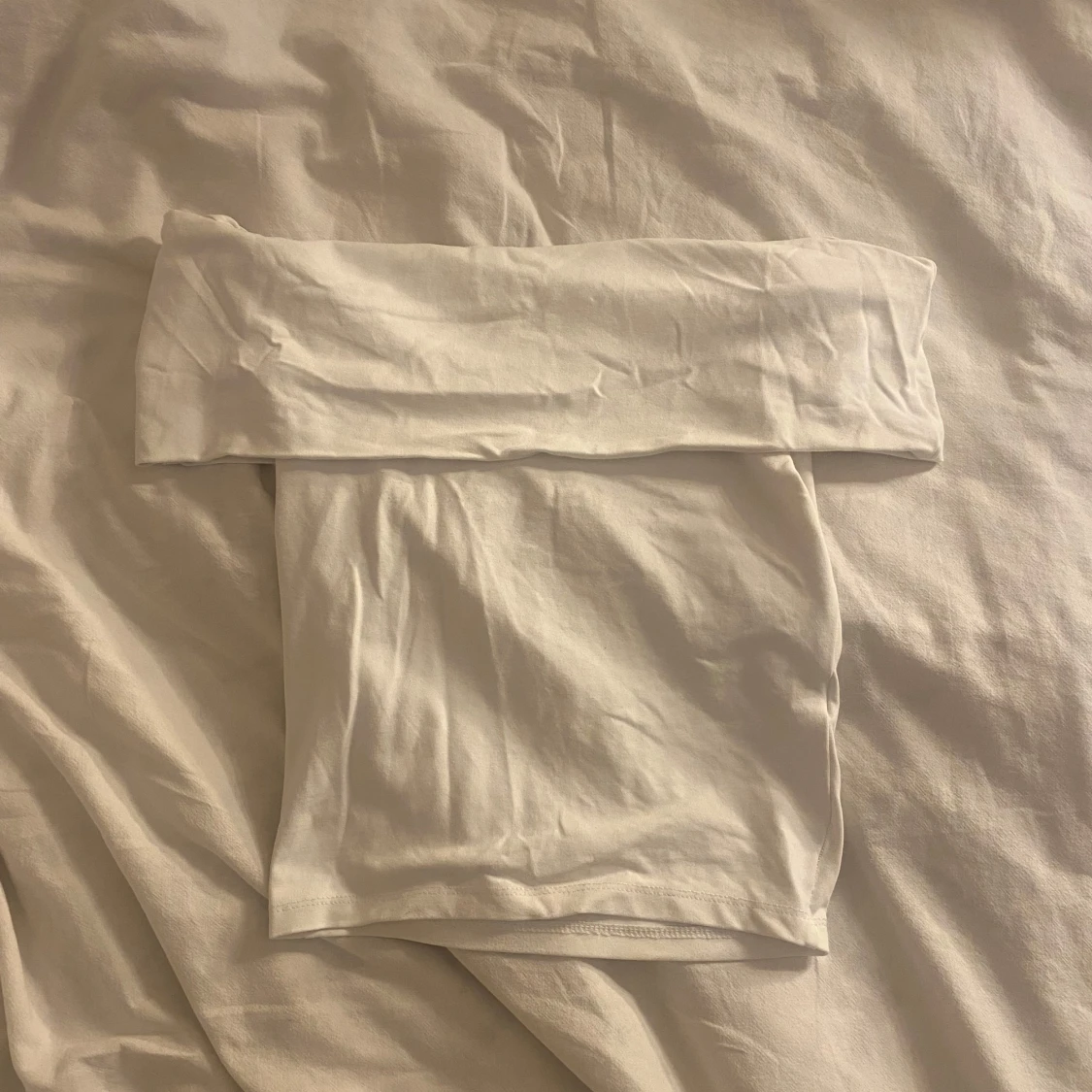 Vit offshoulder topp från Pull&Bear  - 1