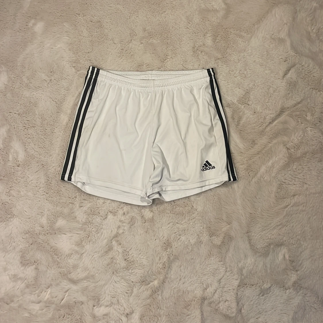 Vita träningskortet från Adidas