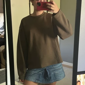 Grön tröja - sweatshirt i så skönt material suuuper fin💚💚💚💚