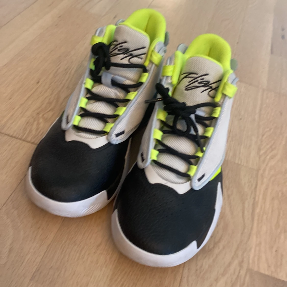 Nike Jordan Max Aura 4 storlek 37,5