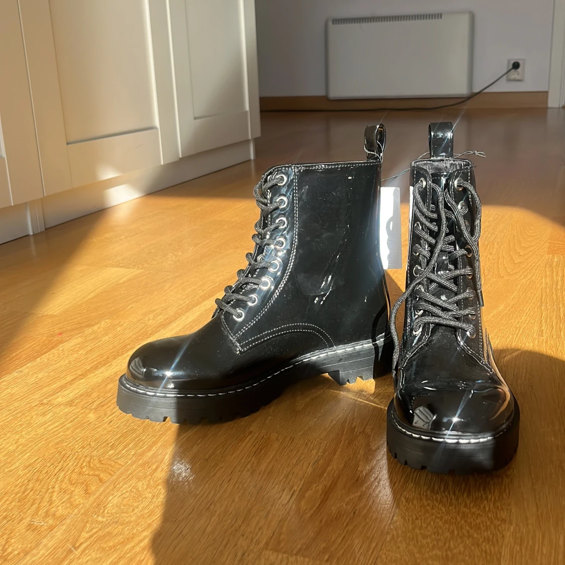 Svarta helt nya boots - 3