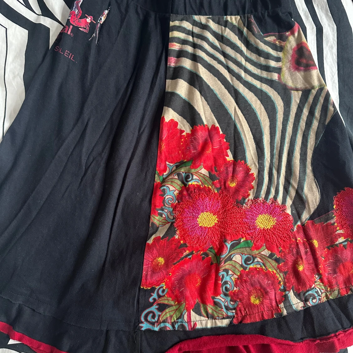Desigual midi kjol - 3
