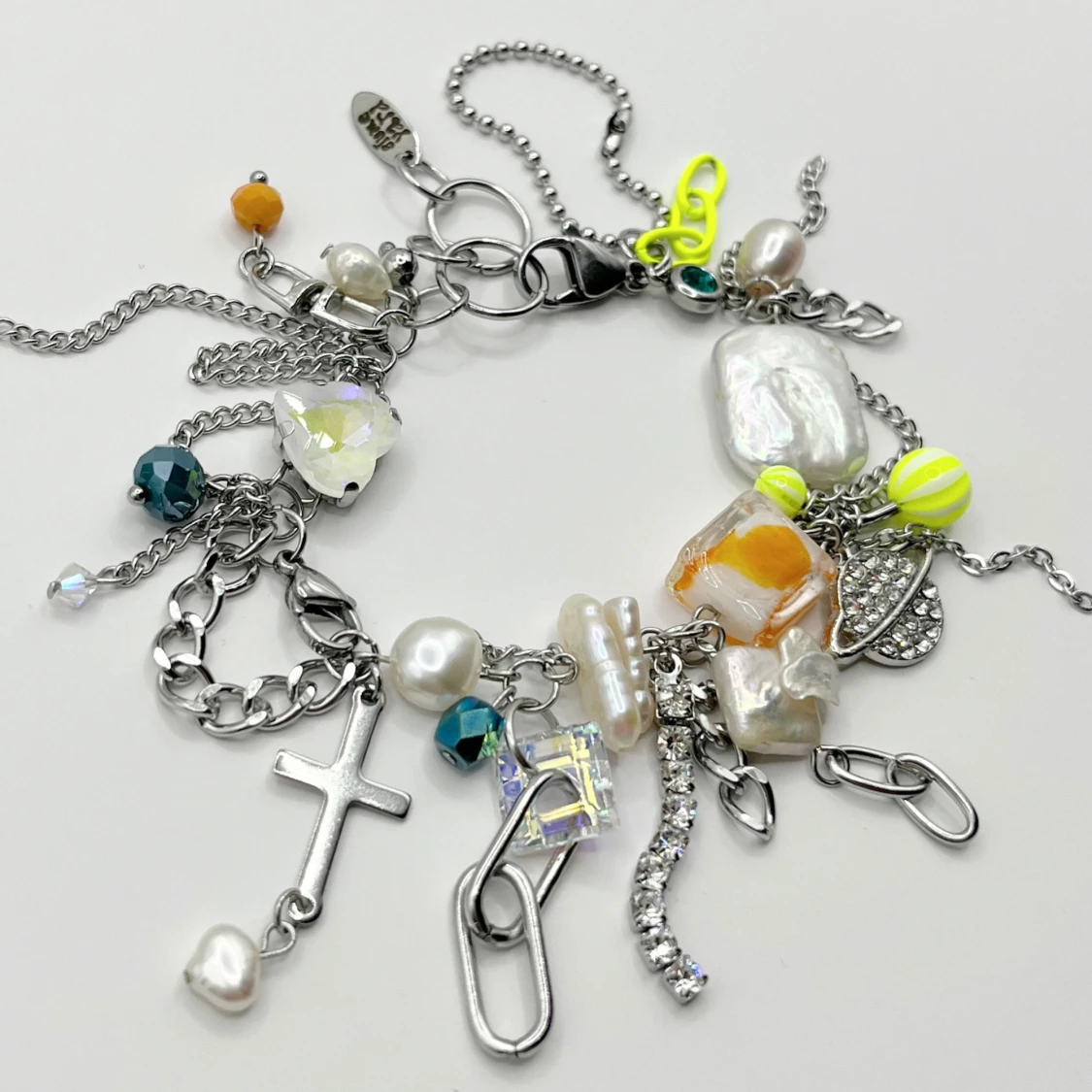 Handgjort armband  - 1