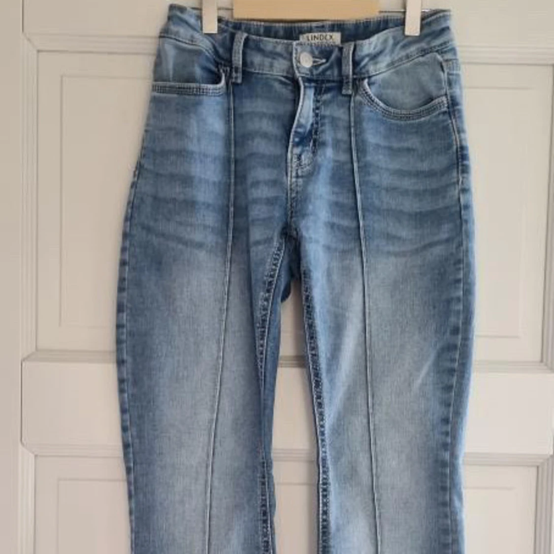 Ljusblå bootcut jeans från Lindex - 2