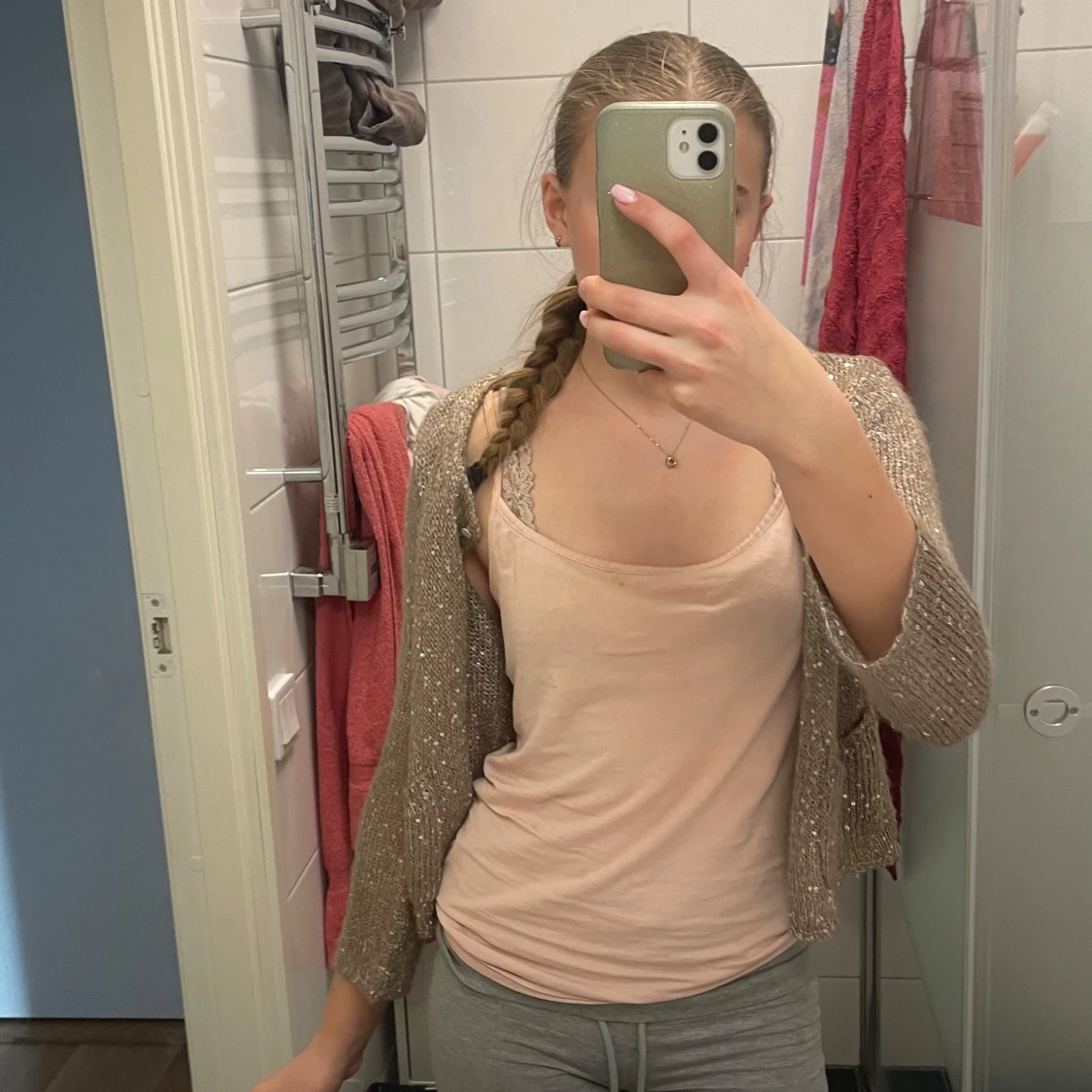 Beige glittrig kofta