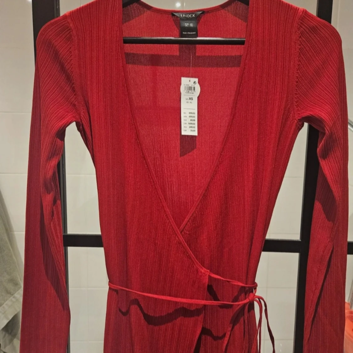Ny omlottklänning Lindex