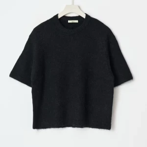 Stickad t shirt svart  - Jätte snygg stickad t shirt från Gina ❤️