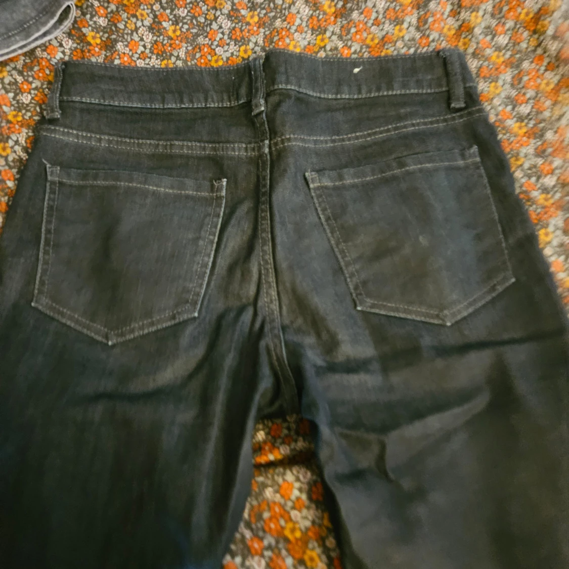 Svarta jeans med dragkedjor - 1