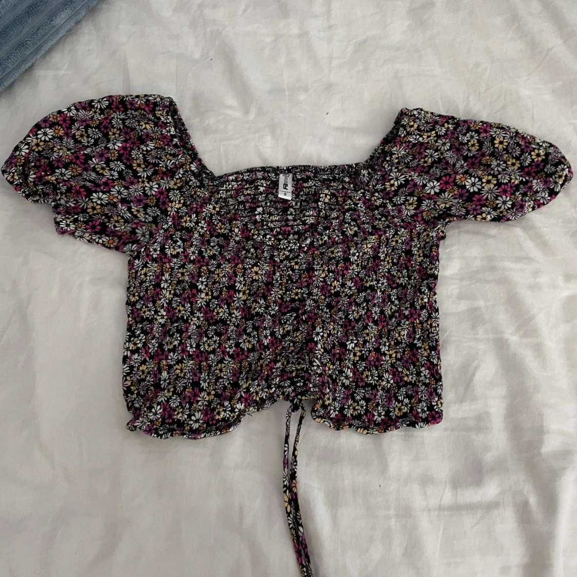 Blommig topp från FB Sister