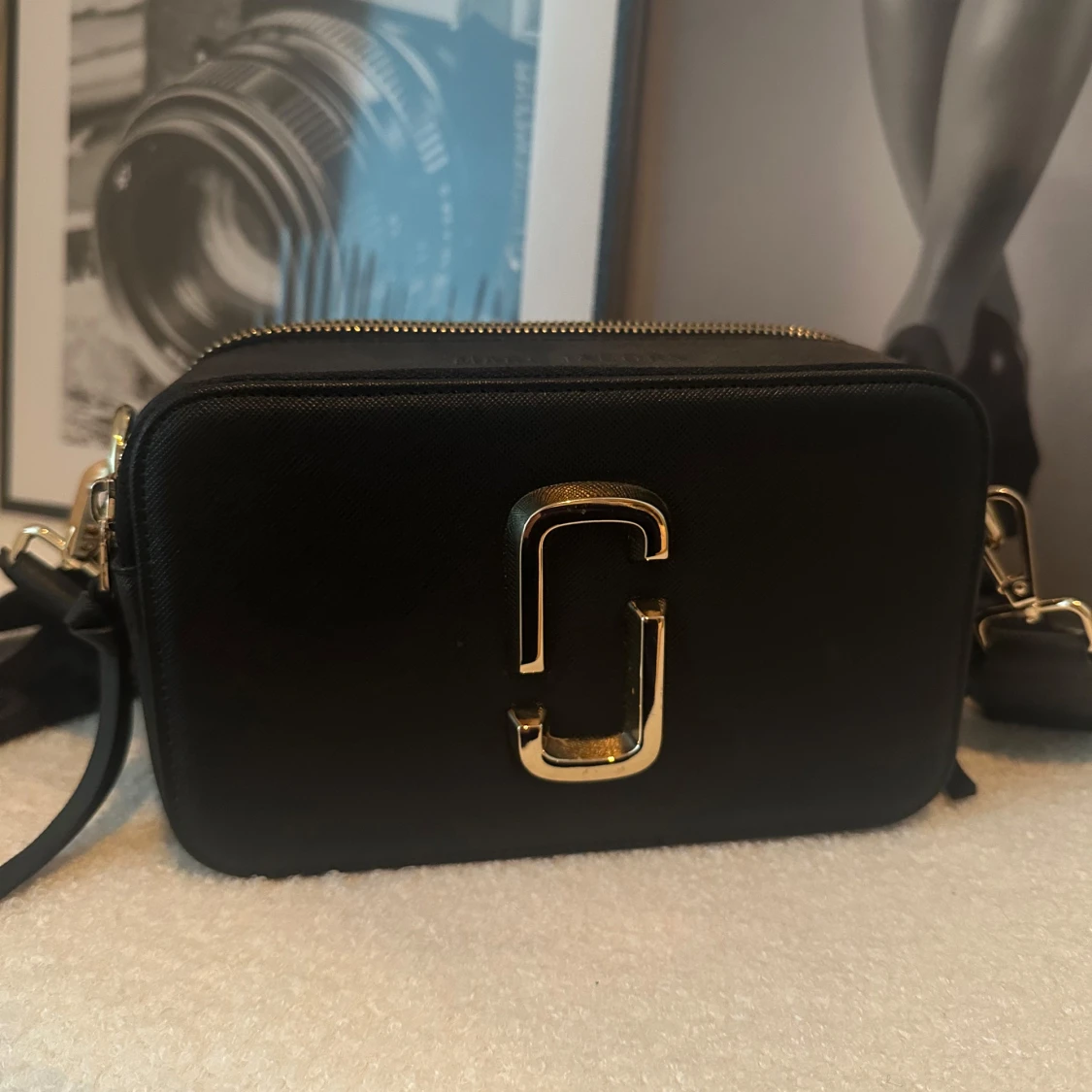 Svart axelväska från Marc Jacobs - 1