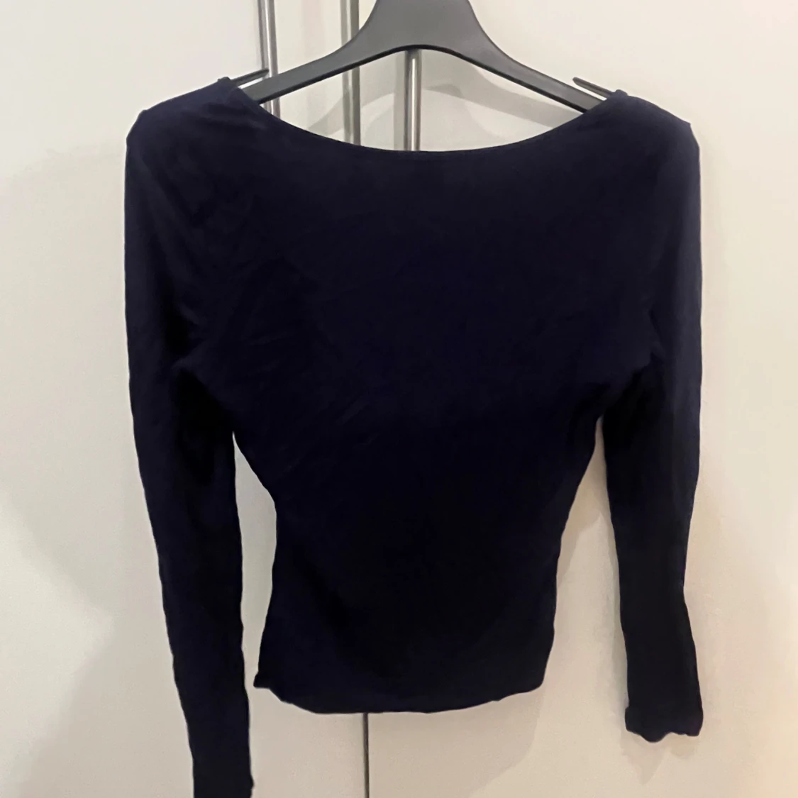 Svart långärmad topp - 1