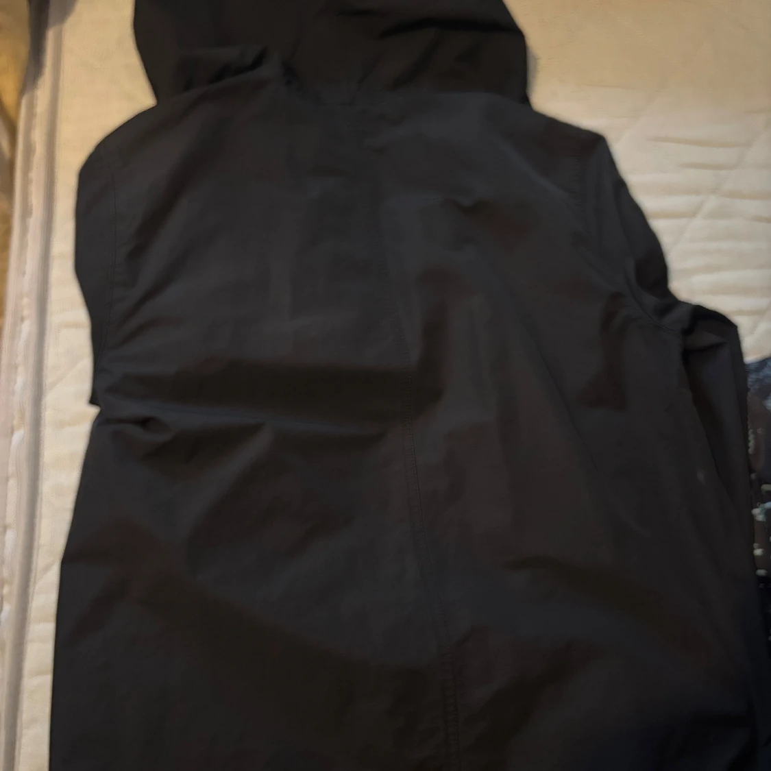 Svart vindjacka från Stone Island - 1