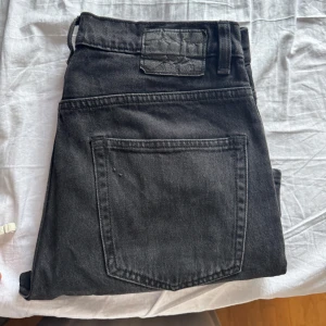 Svarta jeans från 157 - Jeans från Lager 157
