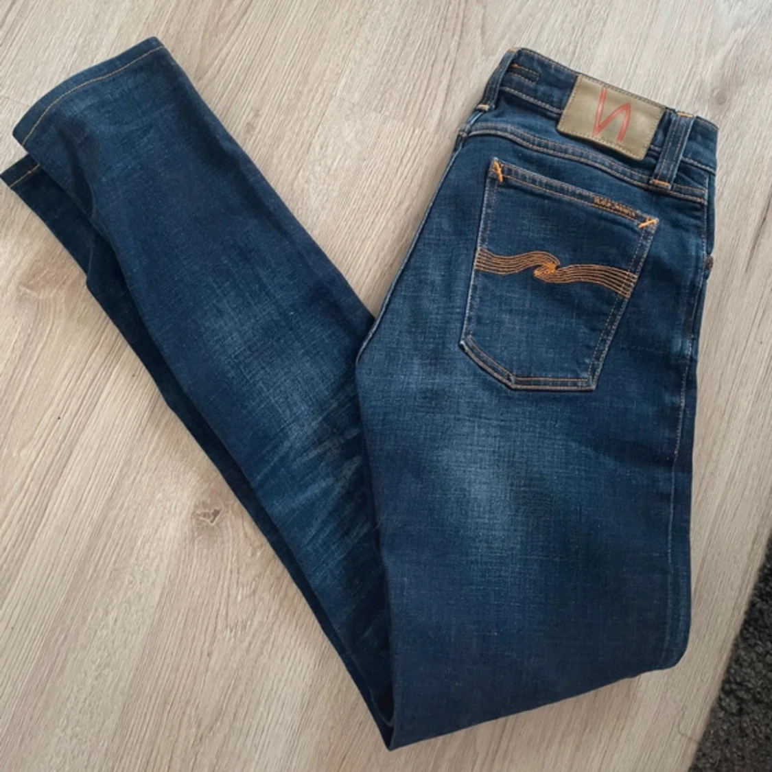 Mörkblå jeans från Nudie Jeans
