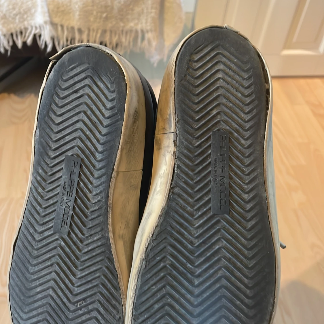 Gråa philpe model skor - 2